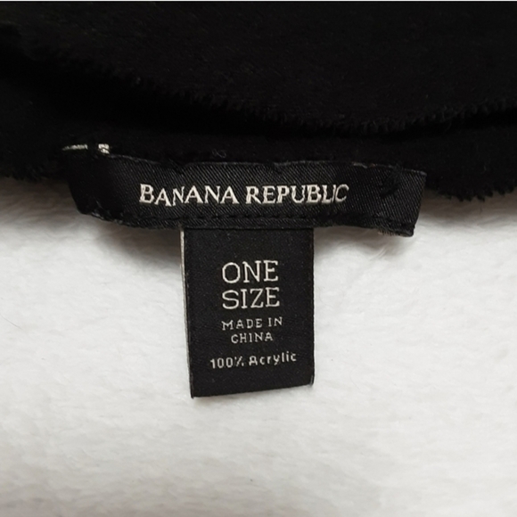 Banana Republic Scarf With Fringe - Picture 3 of 15